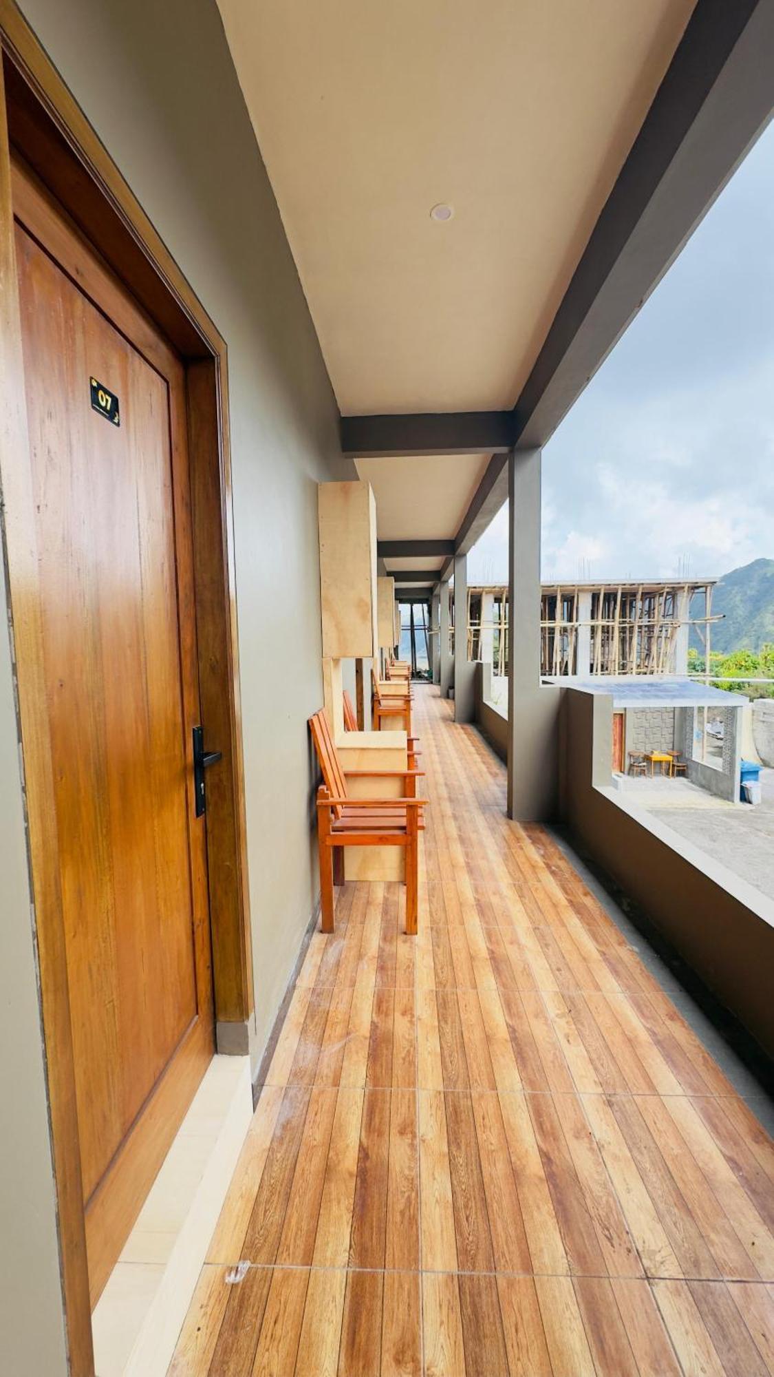Sky View Bromo Guest House Ngadisari Exterior photo